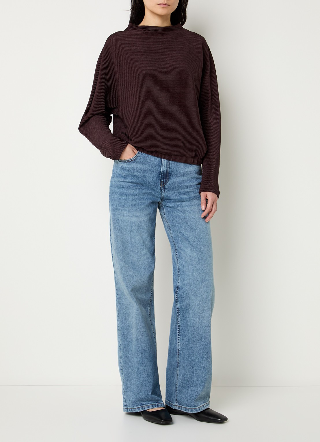 OPUS Saglanz top met ribstructuur - voorkant 2 aubergine