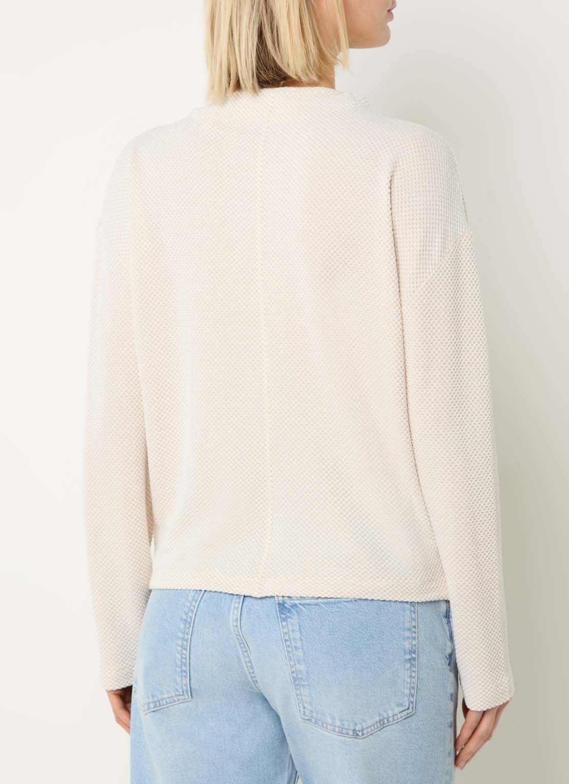 OPUS Serata top met opstaande kraag en print - achterkant beige