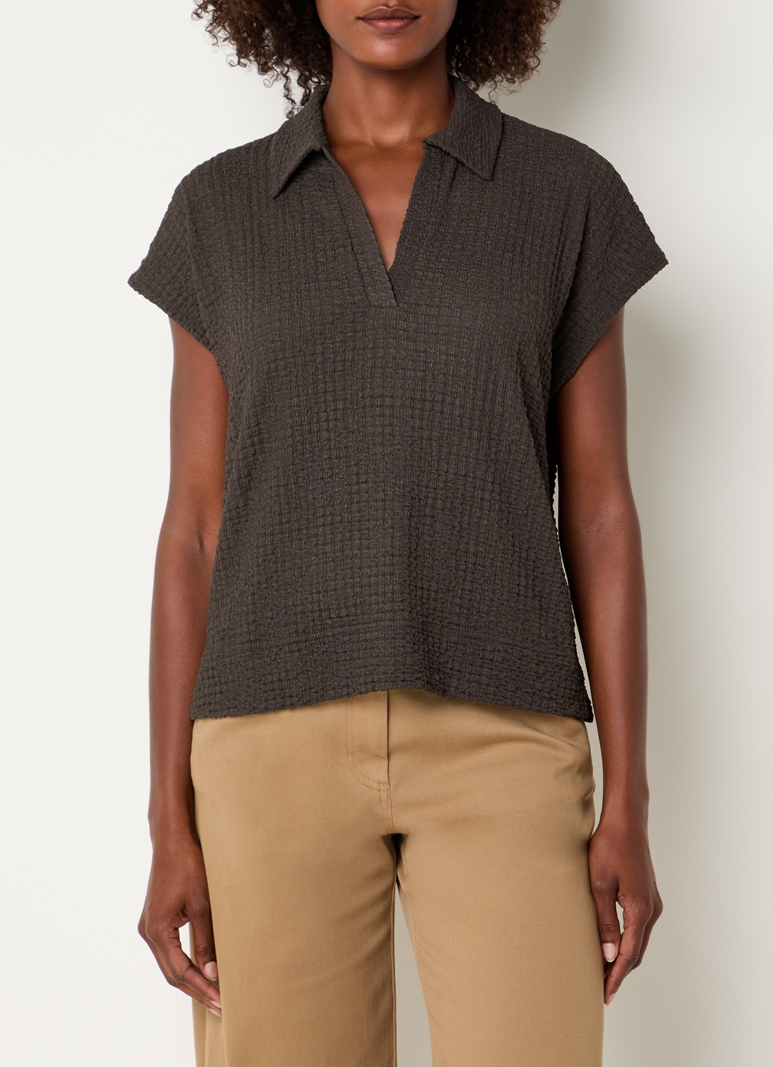 OPUS Sipin T-shirt met structuur - detail 3 donkerbruin