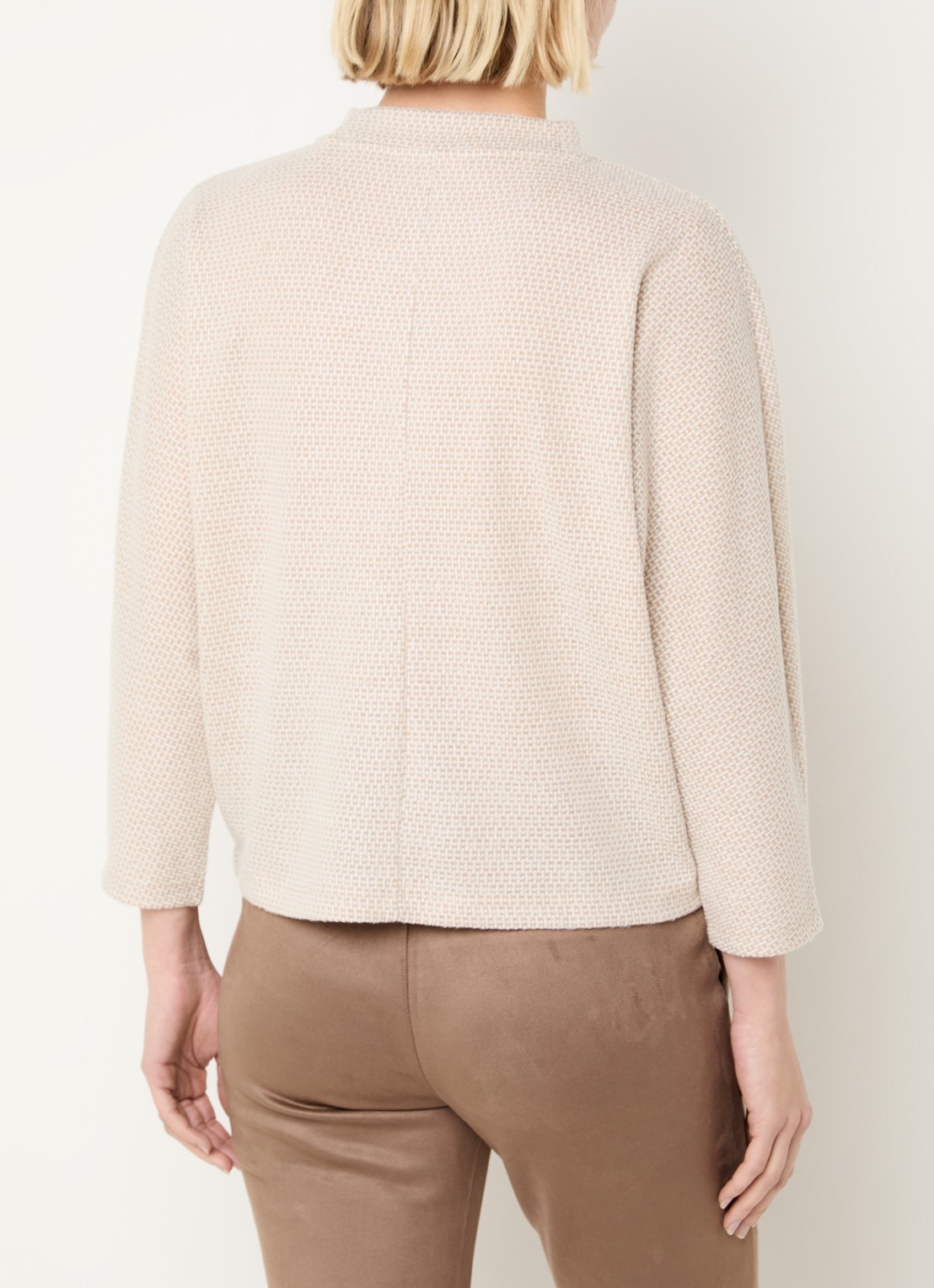 OPUS Top met opstaande kraag en print - achterkant 4 zand