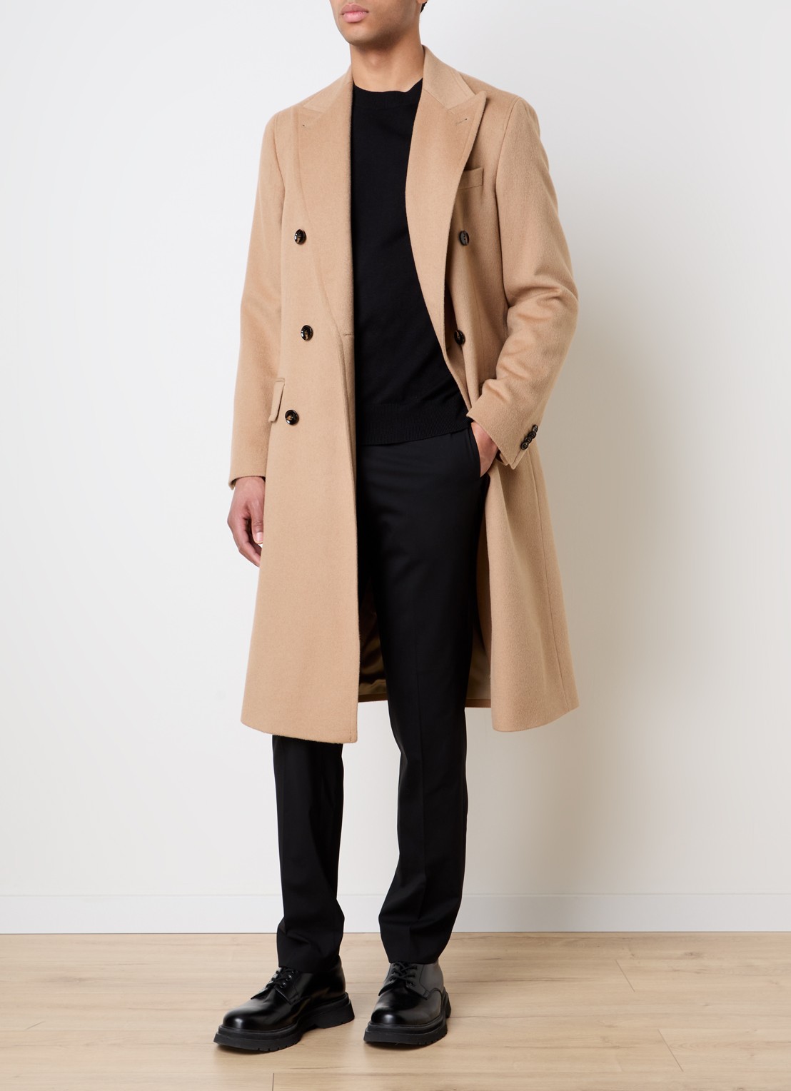 Oscar Jacobson Alvaro double breasted mantel met borstzak - voorkant 4 beige