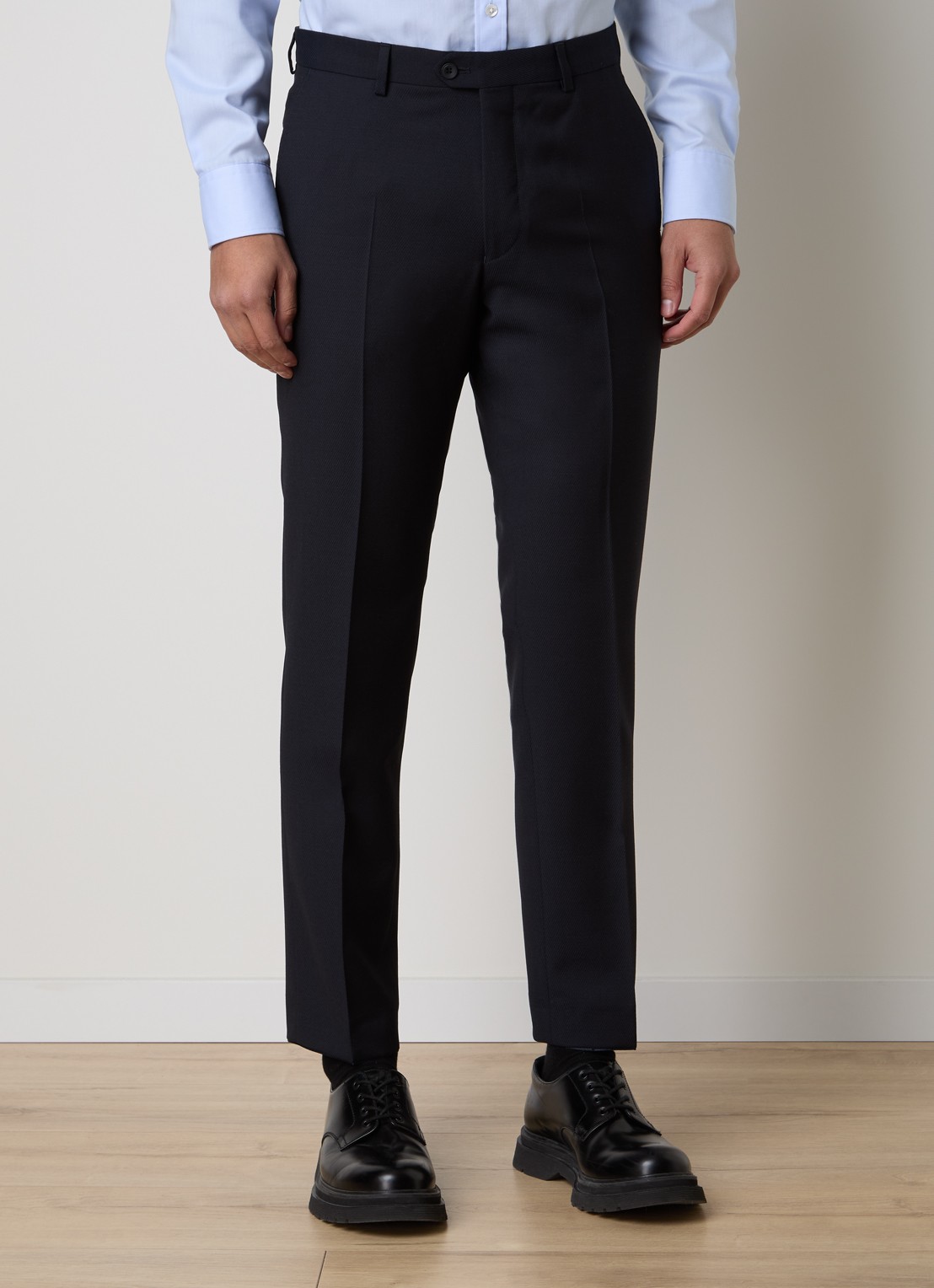 Oscar Jacobson Dandy slim fit pantalon van wol met steekzakken - detail 4 donkerblauw