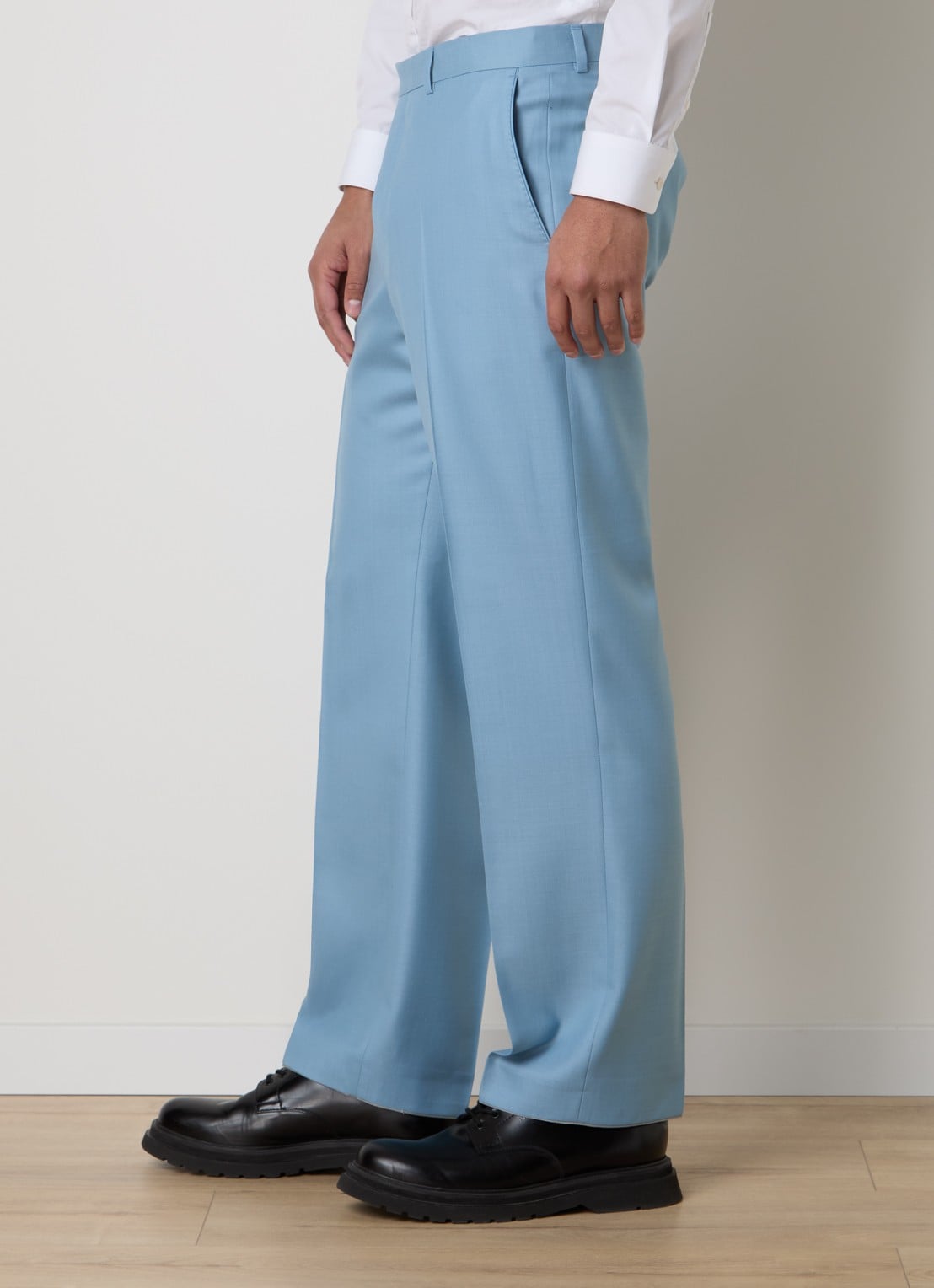 Oscar Jacobson Del straight fit pantalon van wol met steekzakken - detail 4 lichtblauw