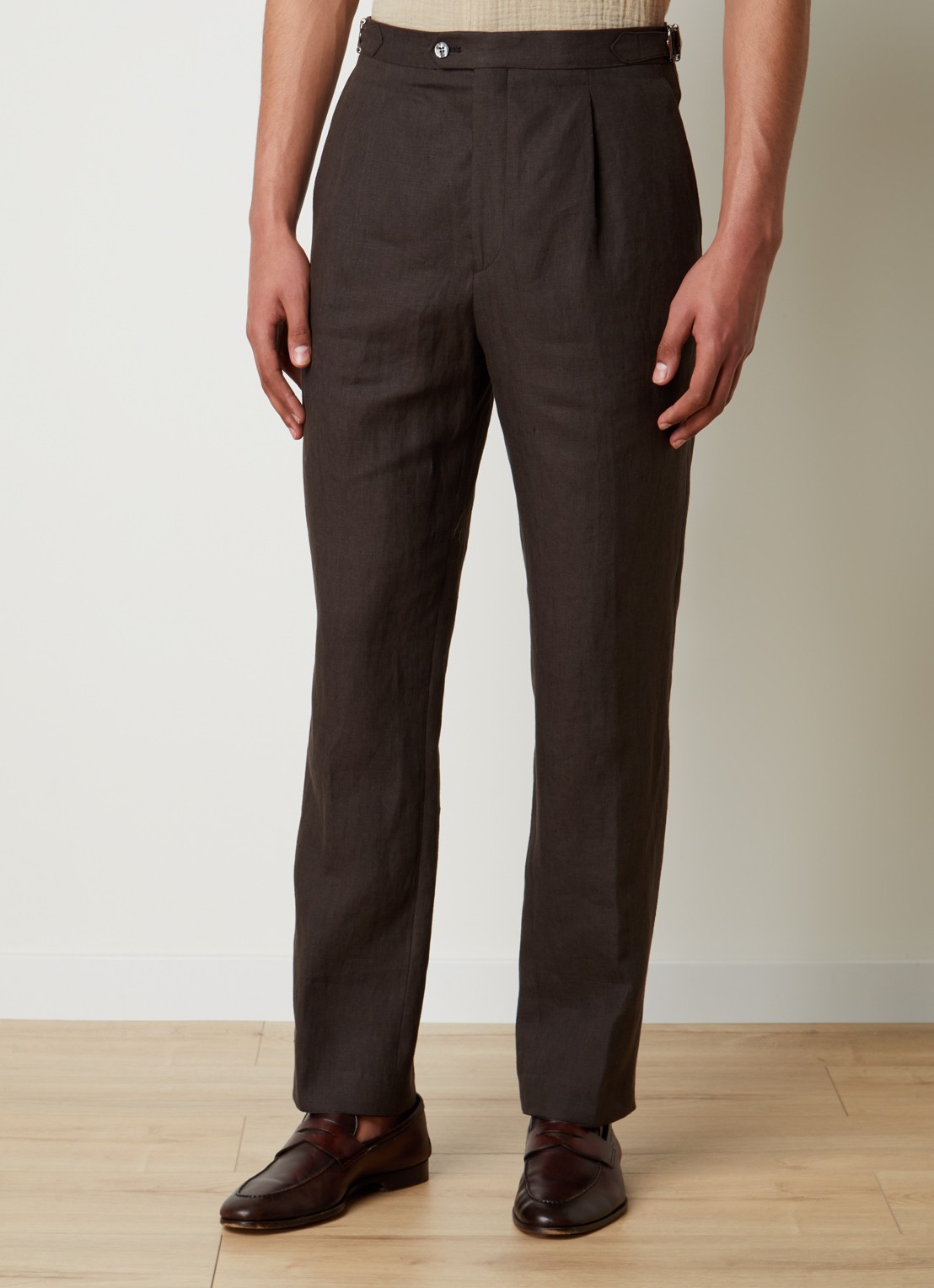 Oscar Jacobson Delon straight fit pantalon van linnen met steekzakken - detail donkerbruin
