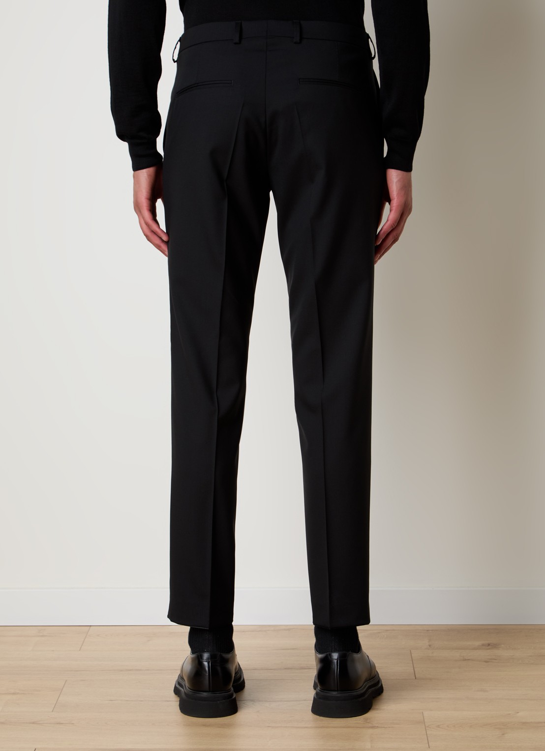 Oscar Jacobson Denz slim fit pantalon van wol met steekzakken - achterkant zwart