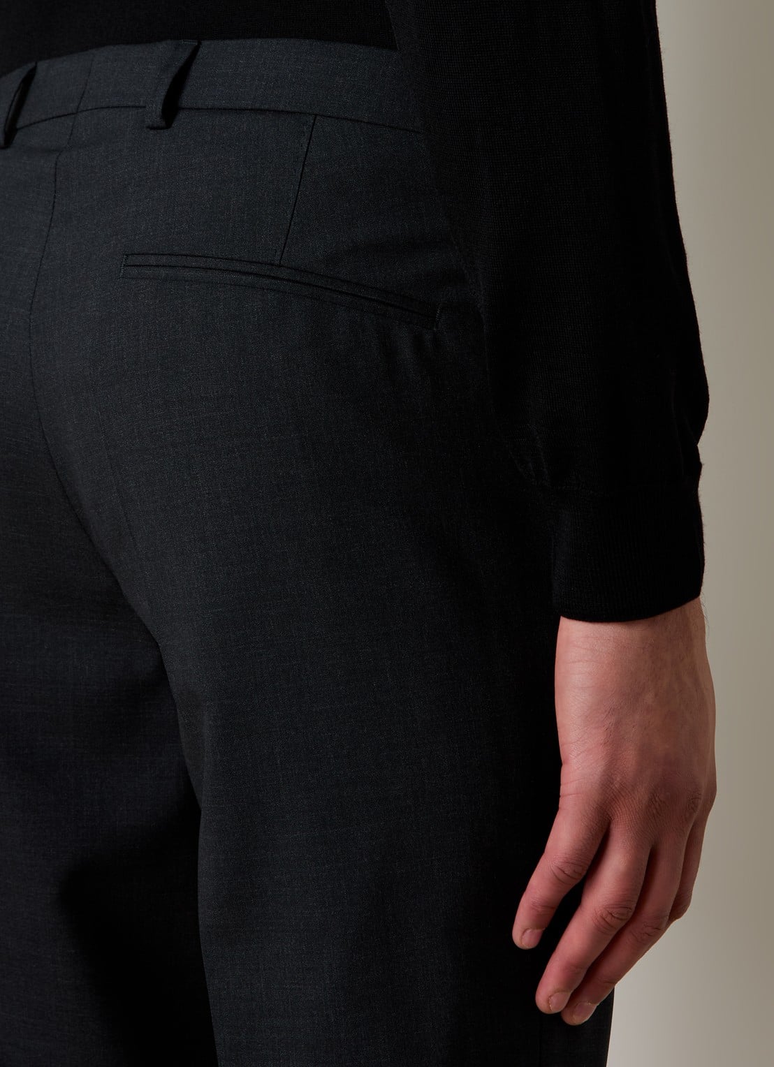 Oscar Jacobson Denz slim fit pantalon van wol met steekzakken - detail 6 donkergrijs
