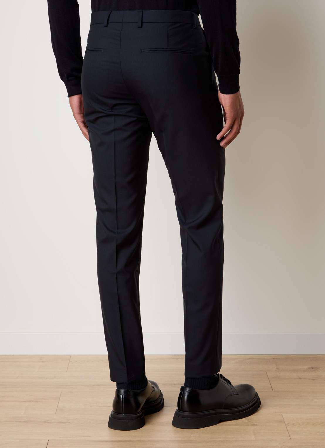 Oscar Jacobson Denz slim fit pantalon van wol met steekzakken - achterkant 5 donkerblauw