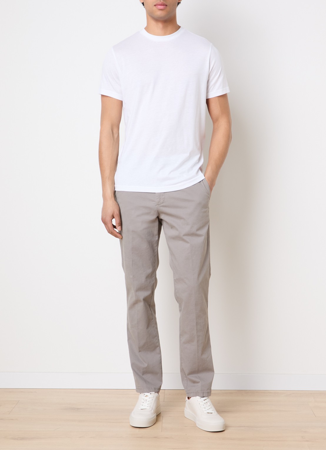 Oscar Jacobson Kim T-shirt  - voorkant 4 wit