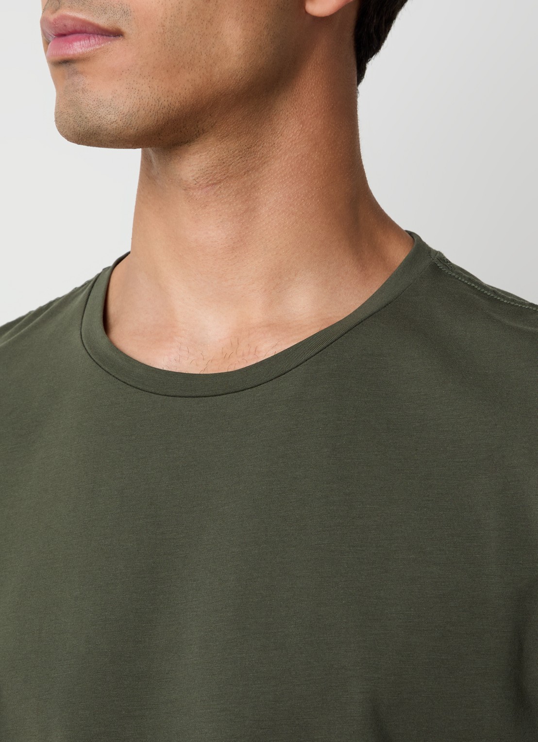 Oscar Jacobson Kyran T-shirt met stretch - detail 4 olijfgroen