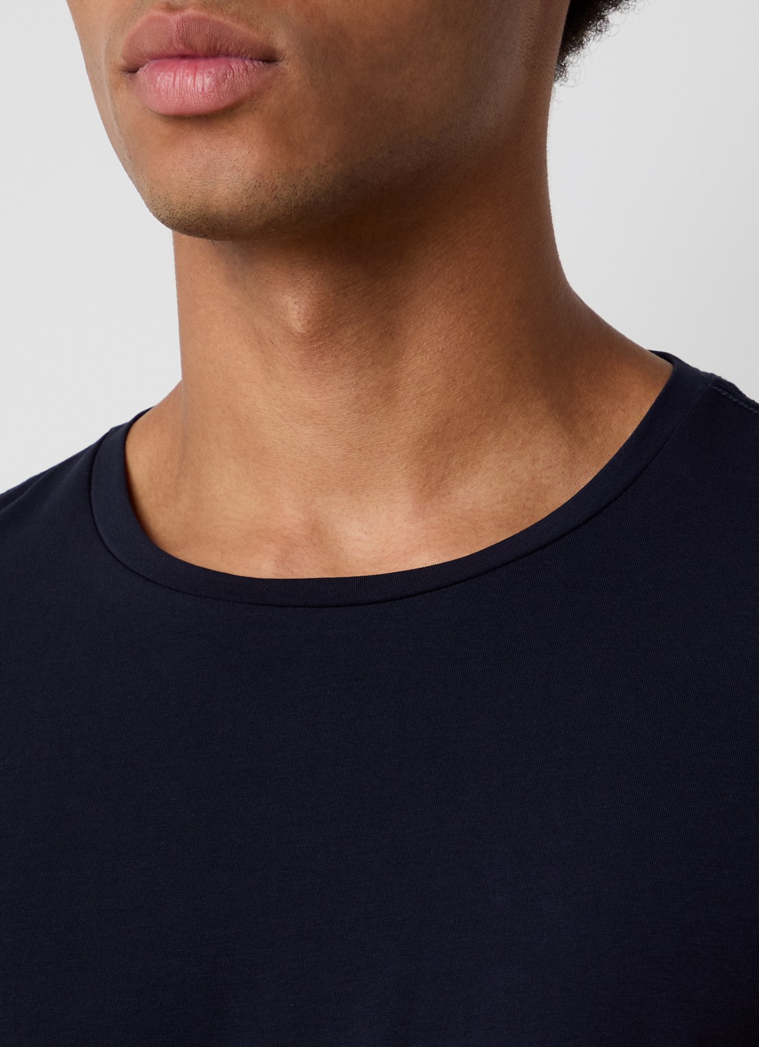 Oscar Jacobson Kyran T-shirt met stretch - detail 2 donkerblauw
