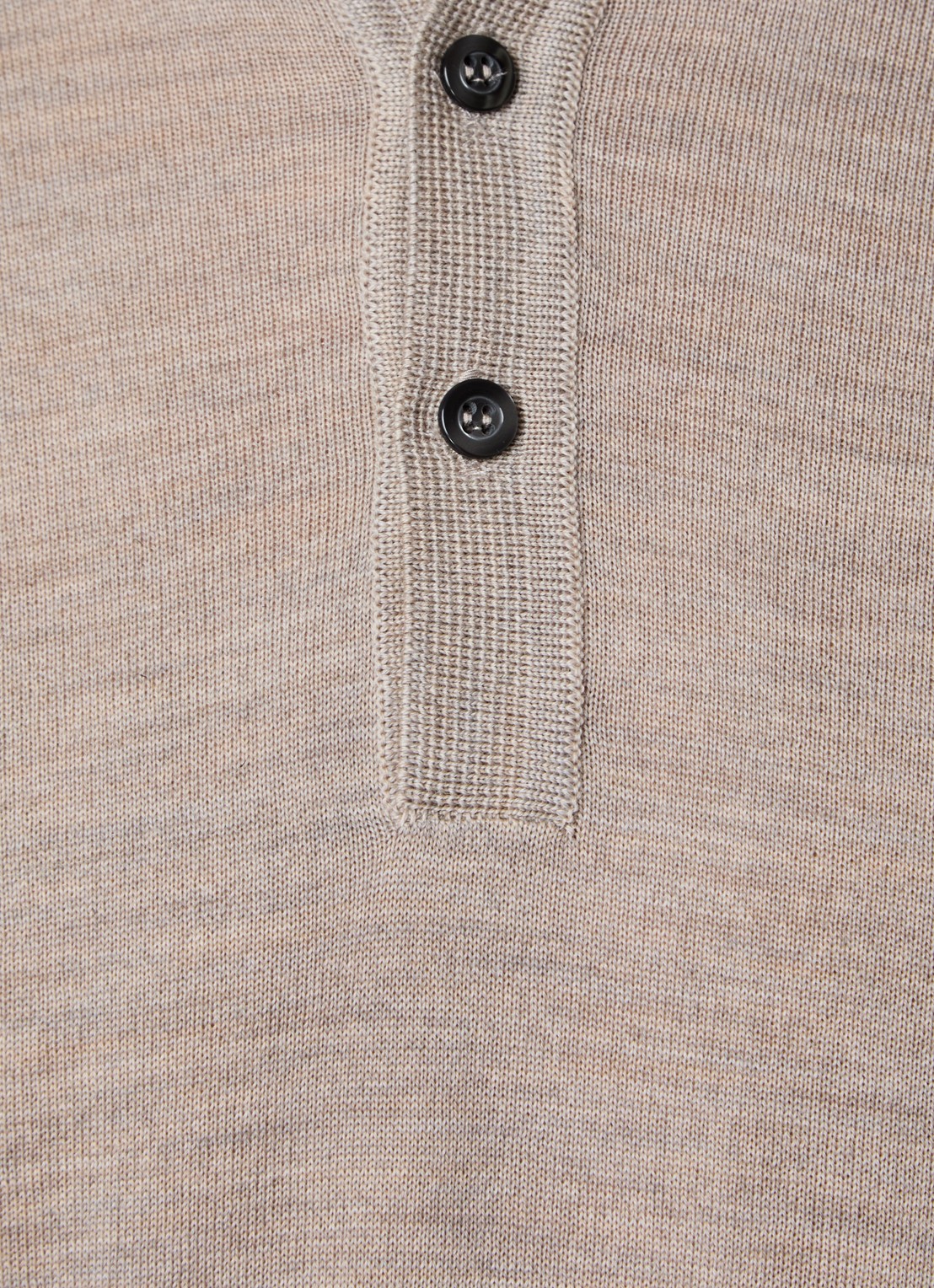 Oscar Jacobson Melvin fijngebreide regular fit polo van scheerwol - detail 2 donkerbeige