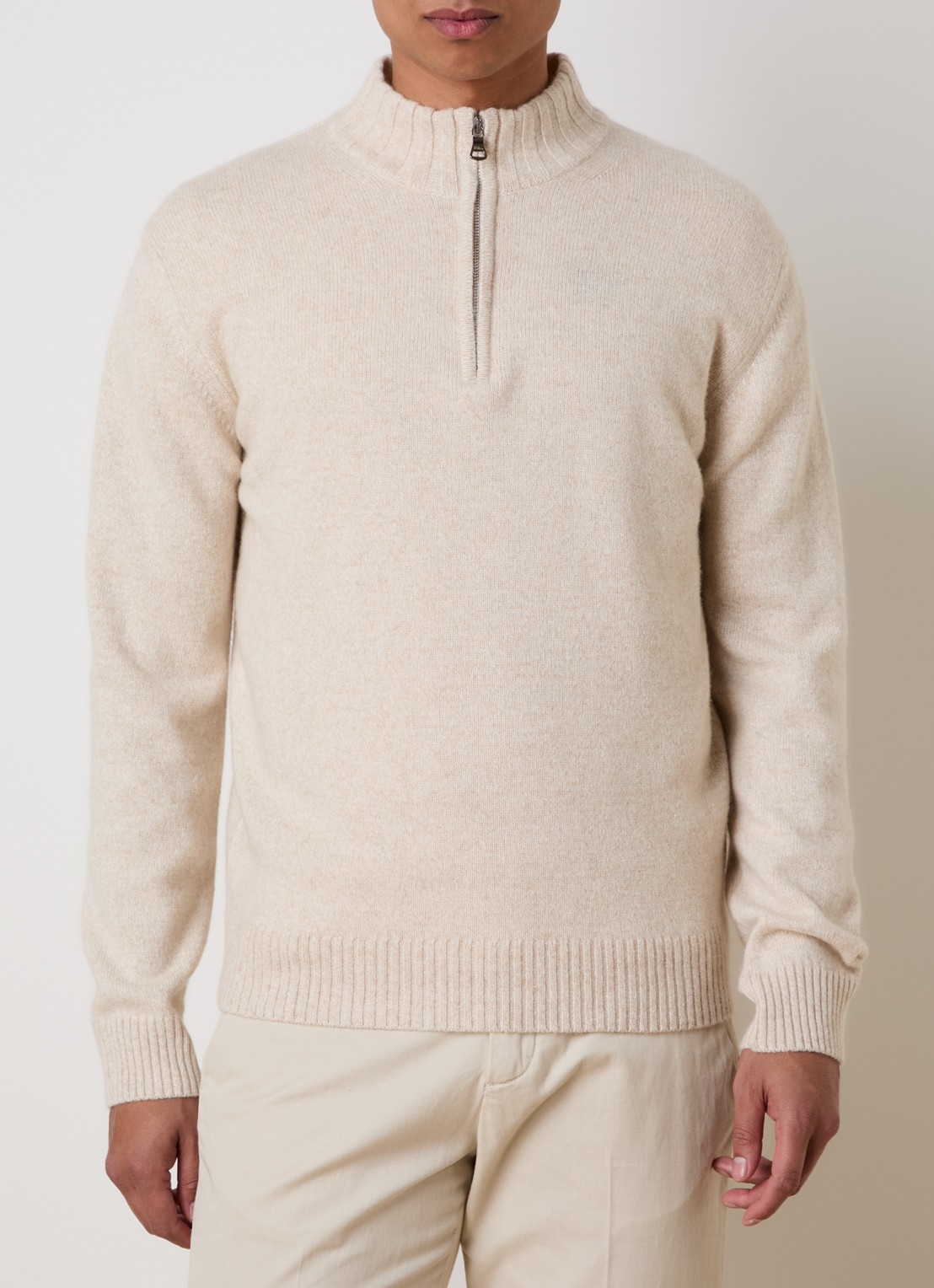 Oscar Jacobson Paul fijngebreide trui in kasjmierblend met halve rits - detail 4 beige