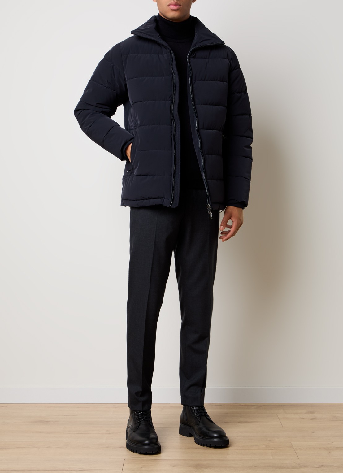 Oscar Jacobson Puffer jack met afneembare capuchon - voorkant 2 donkerblauw