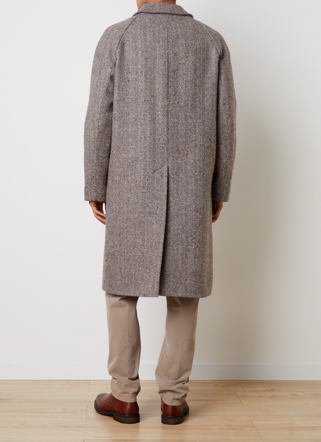 Oscar Jacobson Raglan mantel in wolblend met steekzaken - achterkant 4 bruin