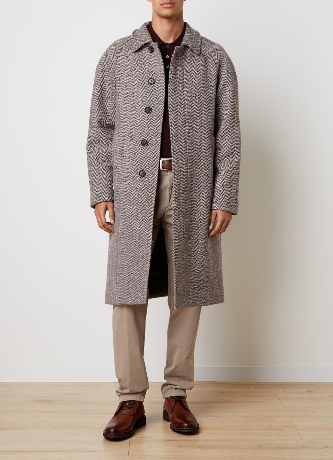 Oscar Jacobson Raglan mantel in wolblend met steekzaken - voorkant 6 bruin