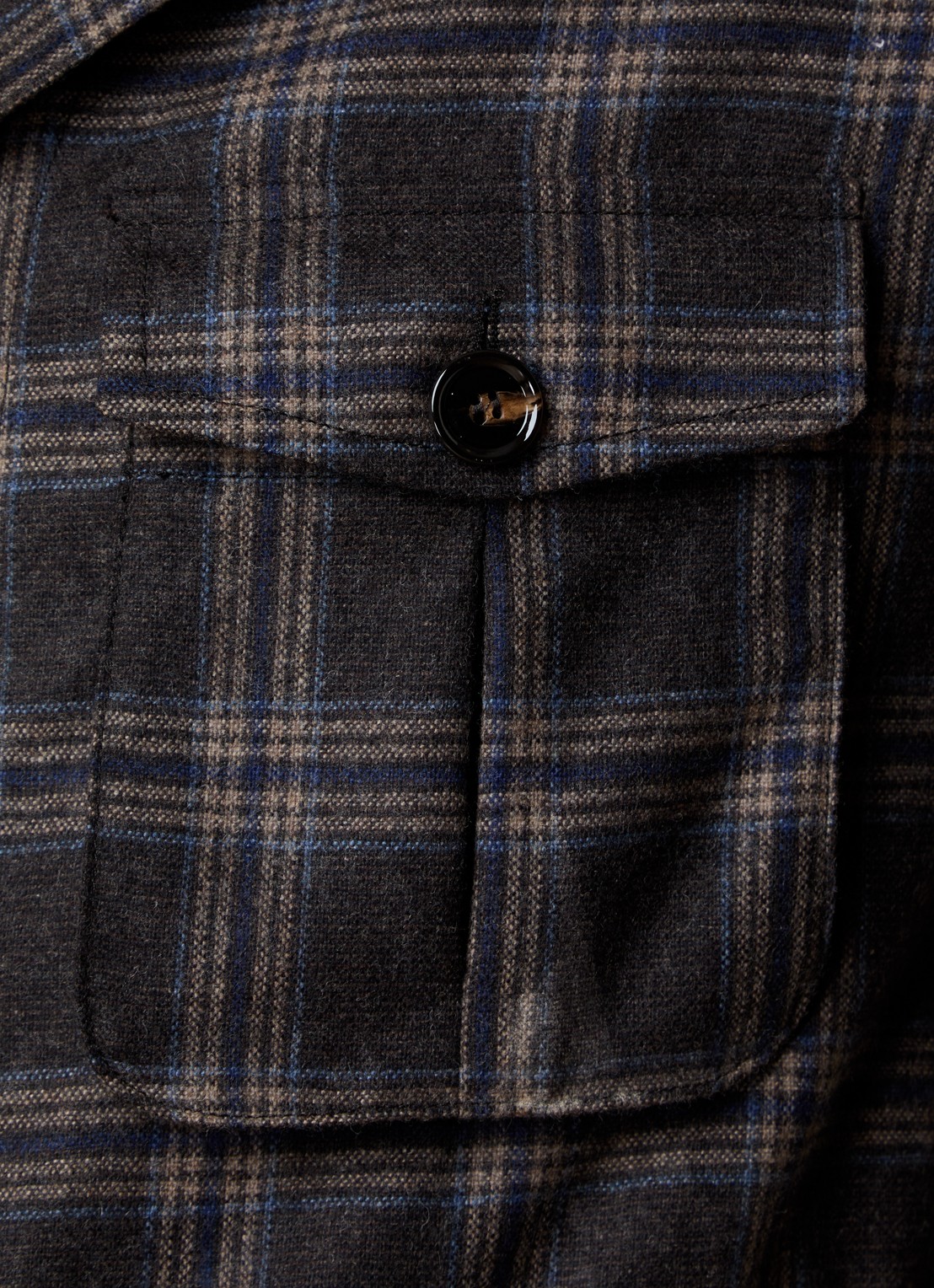 Oscar Jacobson Sirolo overshirt in wolblend met borstzakken - detail 4 donkerbruin