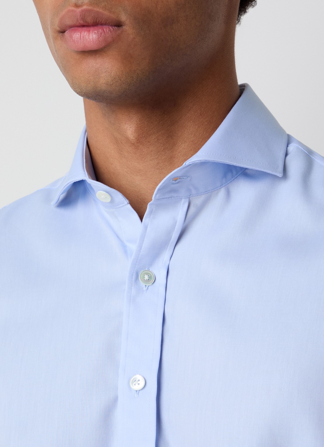 Oscar Jacobson Slim fit overhemd - detail 2 lichtblauw