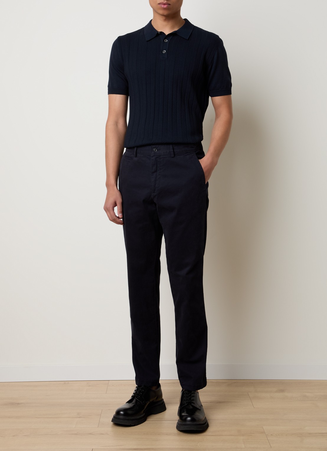 Oscar Jacobson Tapered fit chino met steekzakken  - voorkant 6 donkerblauw