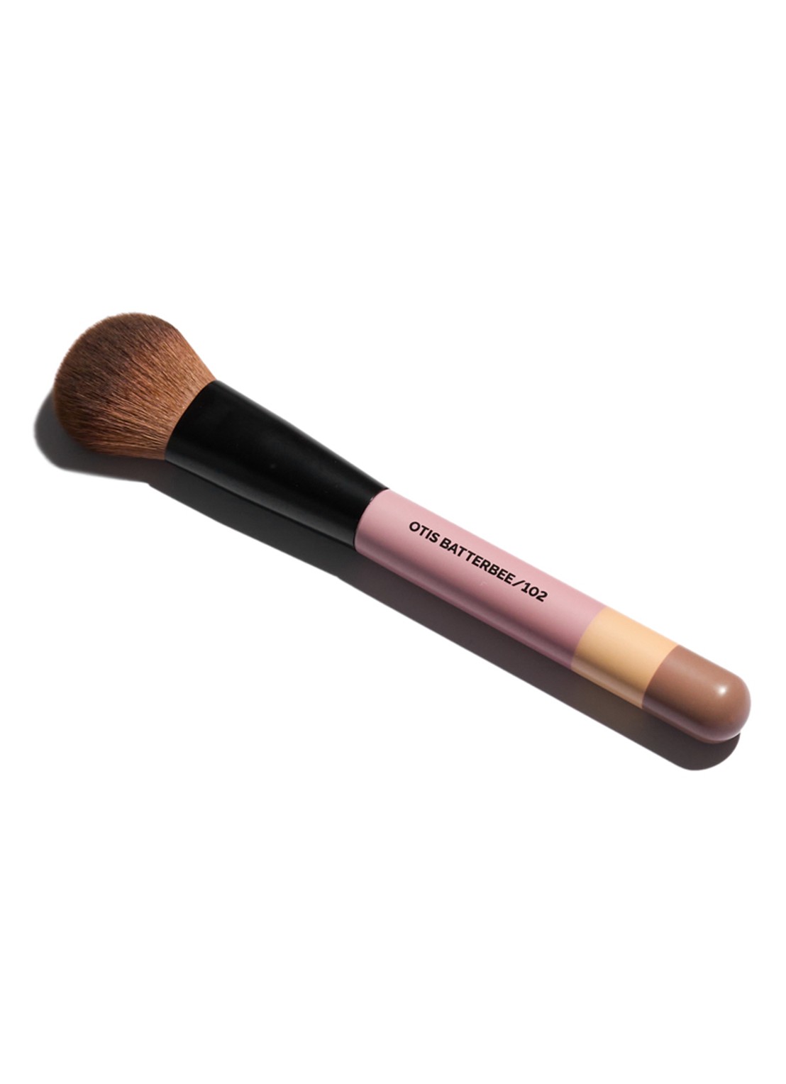 Otis Batterbee Blusher Make-up Brush 102 - blush kwast - voorkant 2 undefined