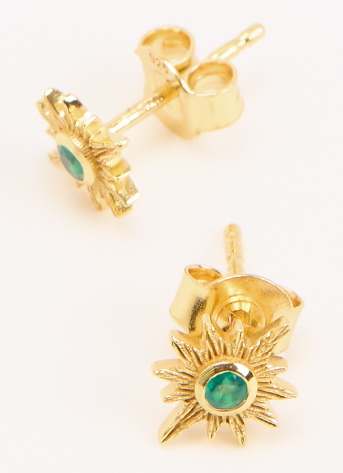 Ottoman Hands Emerald Star oorknopjes verguld - detail 3 goud