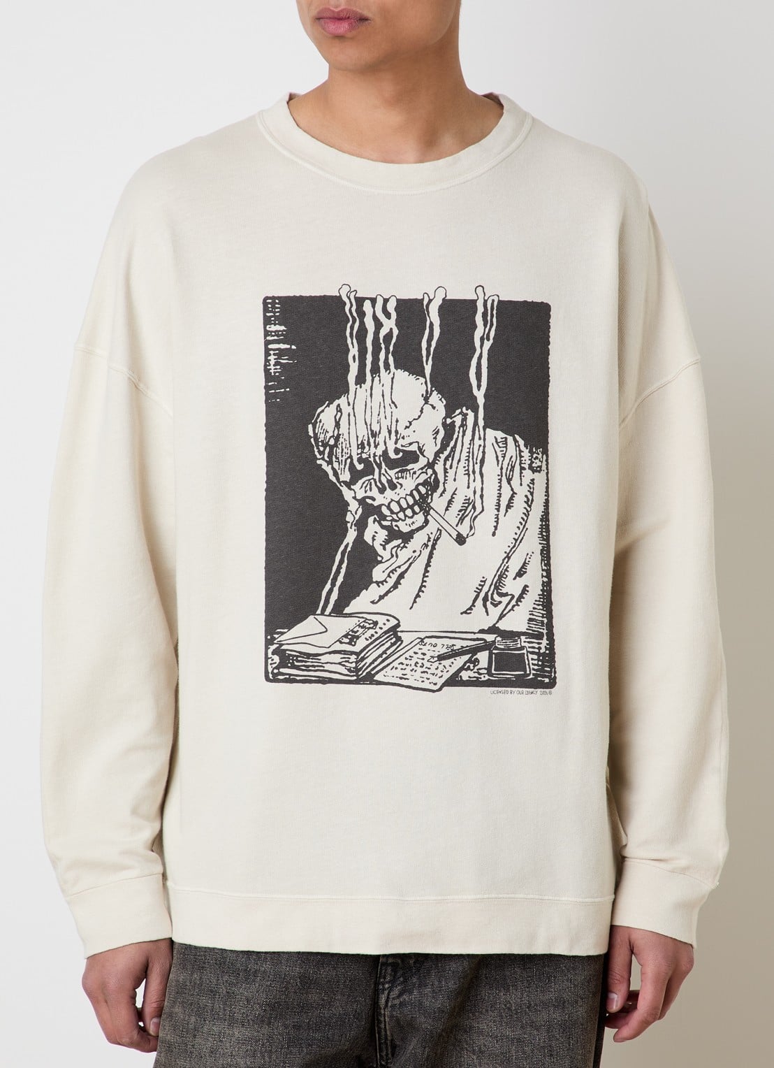 Our Legacy Slack longsleeve in linnenblend met front- en backprint - detail 2 beige
