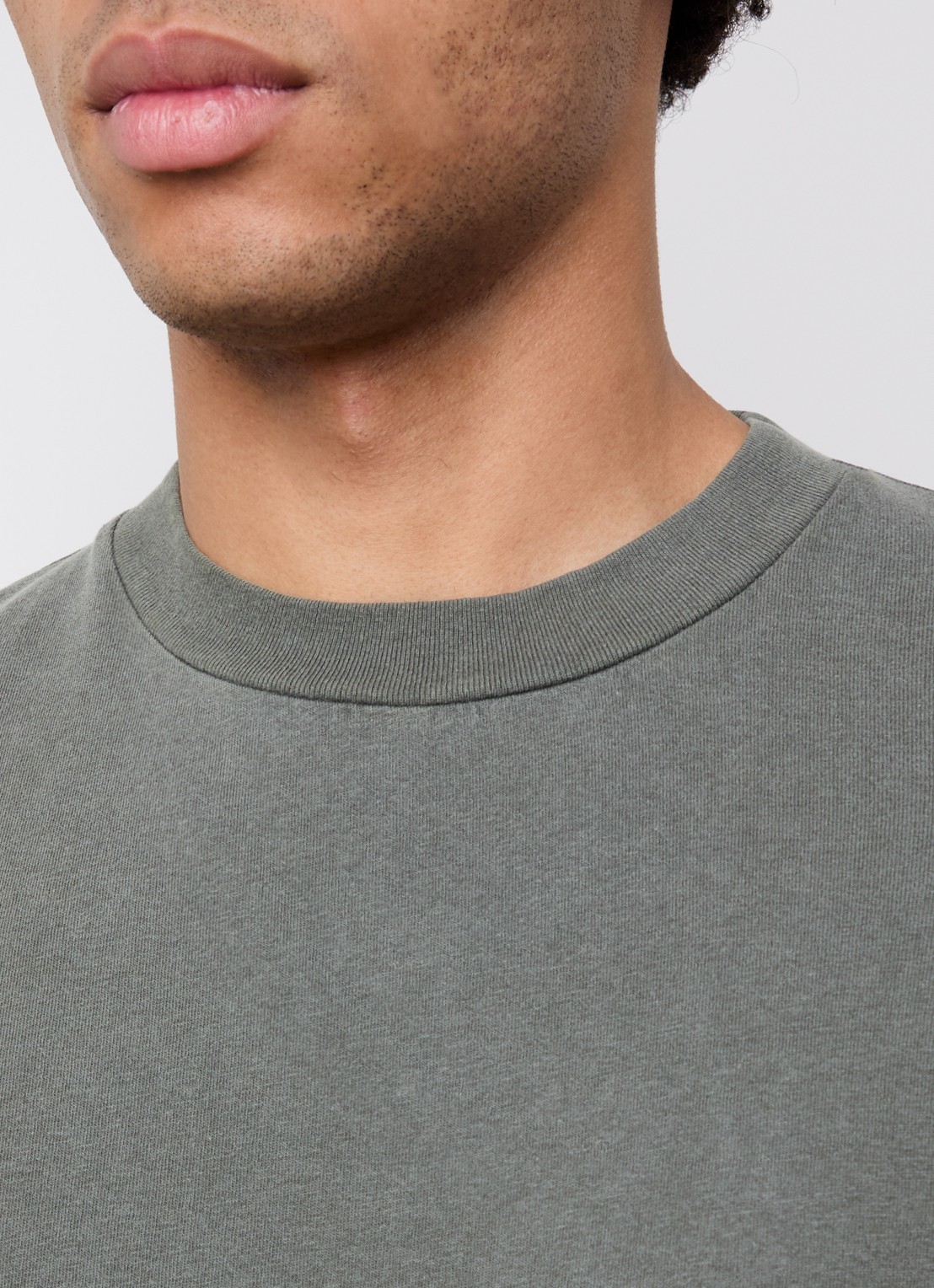 Our Legacy T-shirt met ronde hals - detail 3 olijfgroen