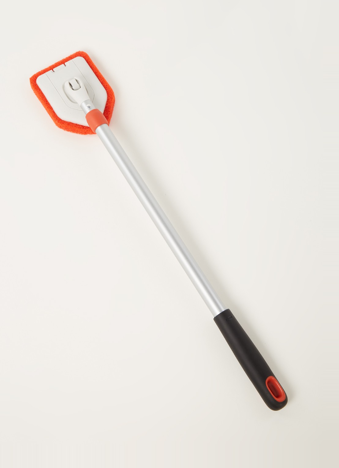 Oxo Good Grips uitschuifbare schrobborstel 107 cm - voorkant 2 zilver