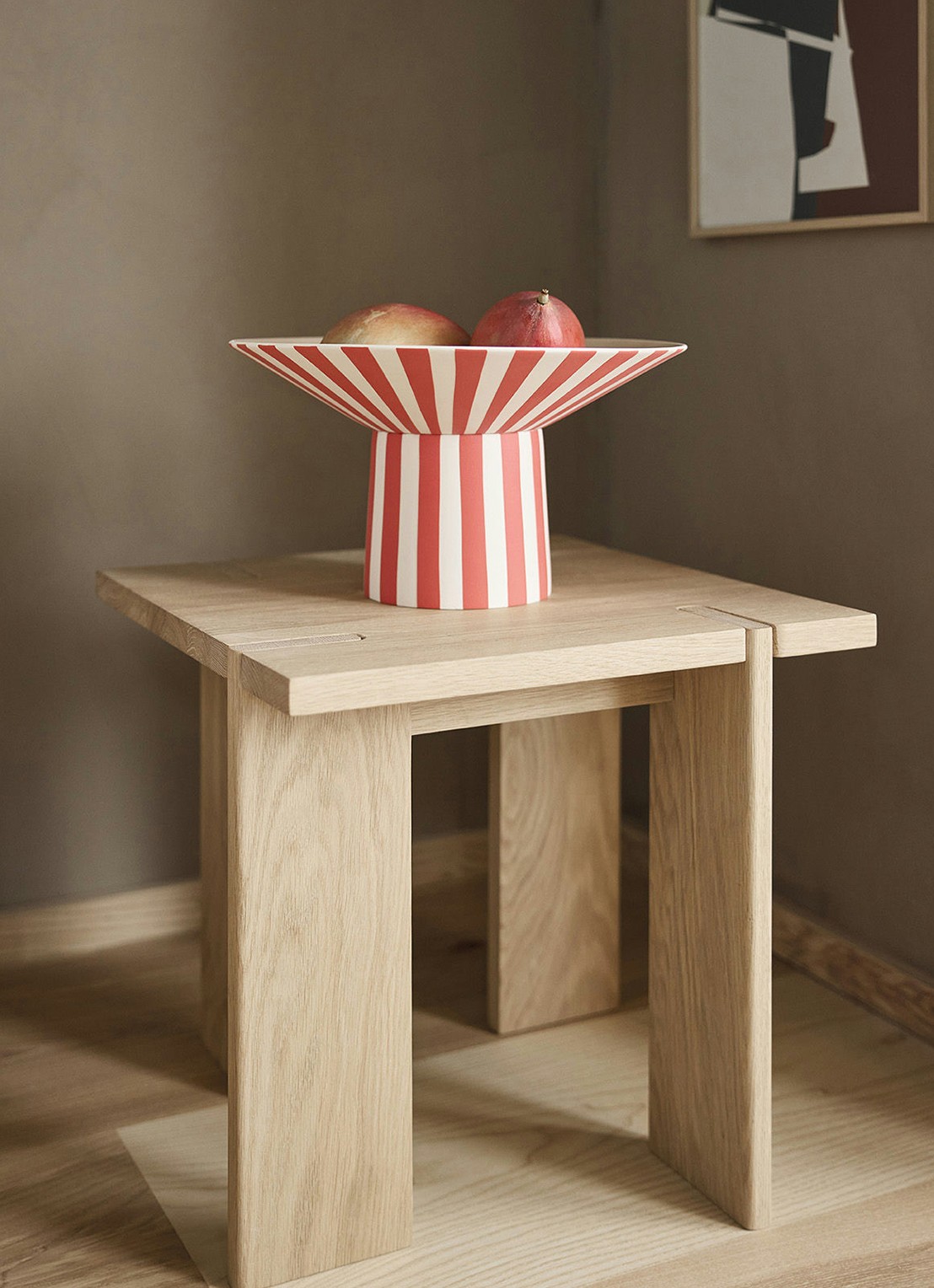 OYOY Living Design Toppu fruitschaal 30 cm - voorkant 2 rood