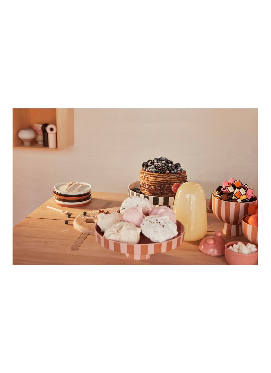 OYOY Living Design Toppu schaal op voet 15 cm - detail 4 roze