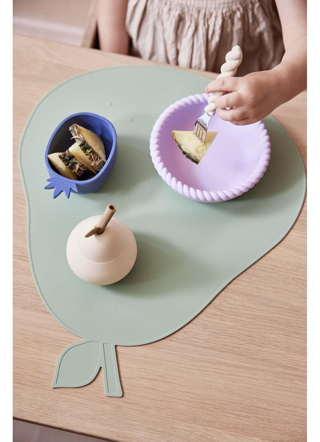 OYOY Mellow kinderbestekset 3-delig  - detail beige