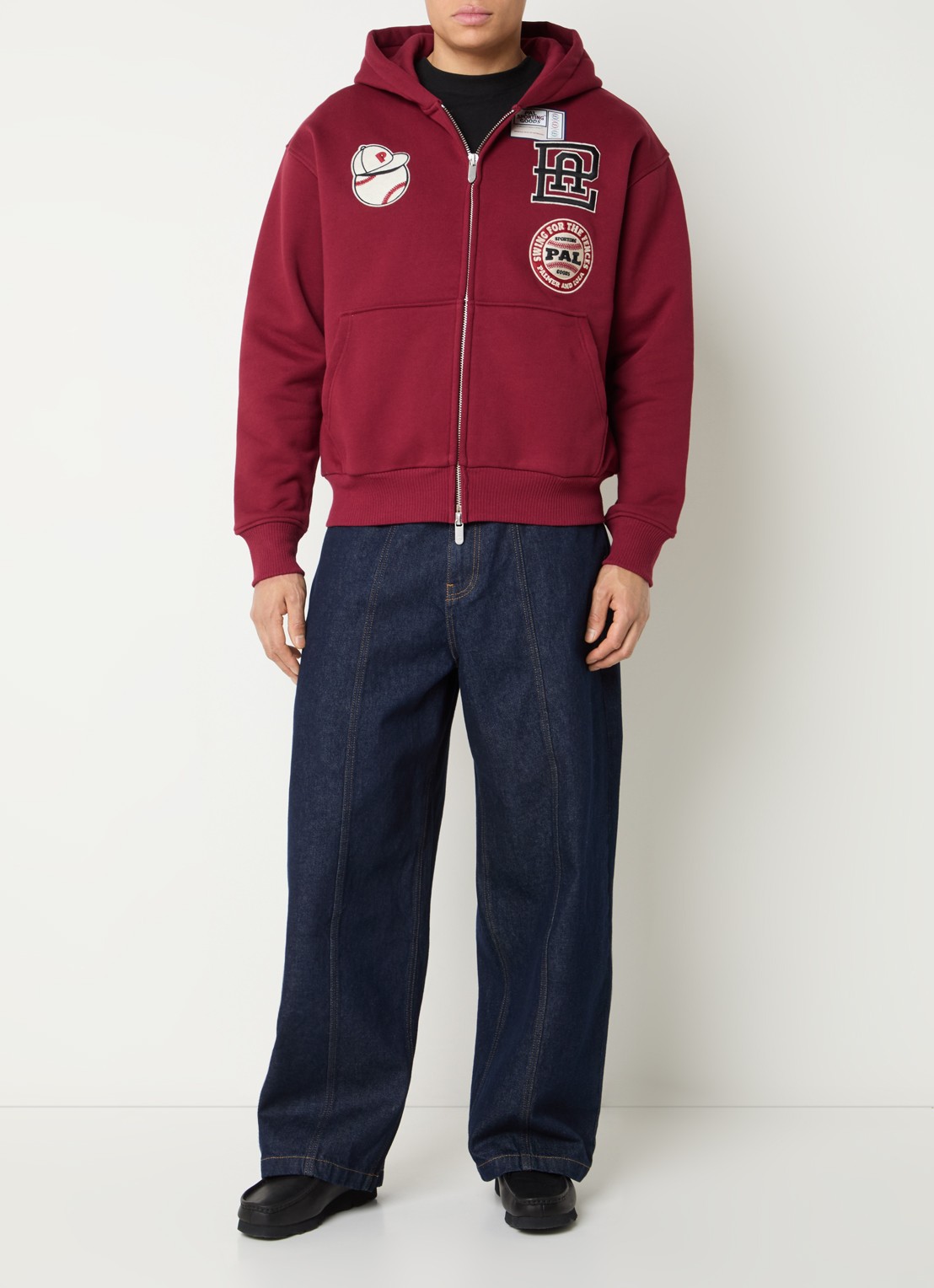 PAL Sporting Goods Hit And Run sweatvest met borduring en backprint - voorkant 5 donkerrood
