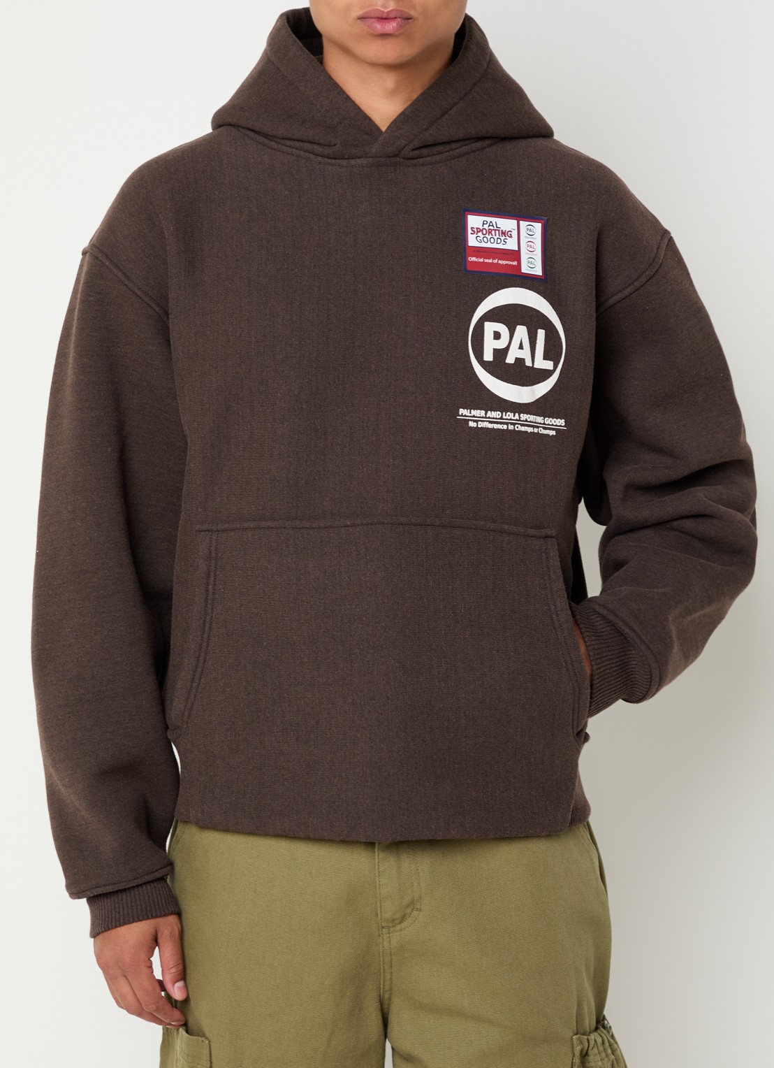 PAL Sporting Goods Pre Game hoodie met logo- en backprint - detail 4 bruin