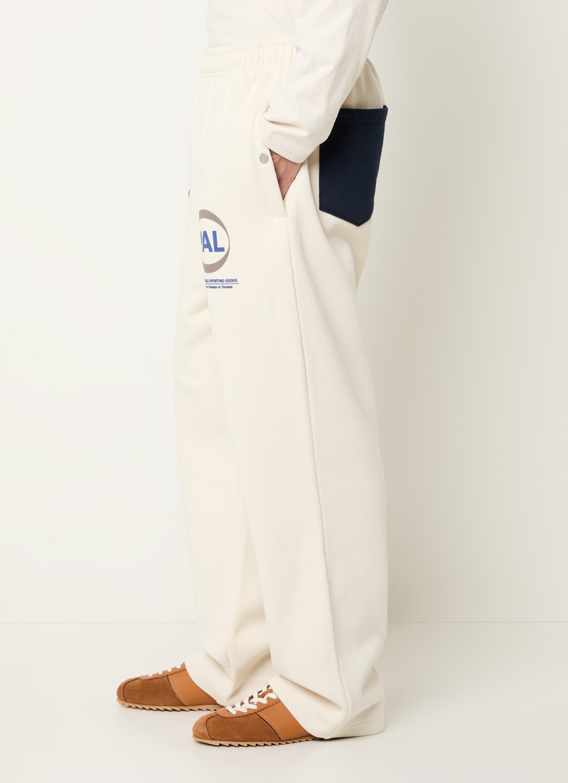 PAL Sporting Goods Pre Game loose fit joggingbroek met logo - detail 5 beige