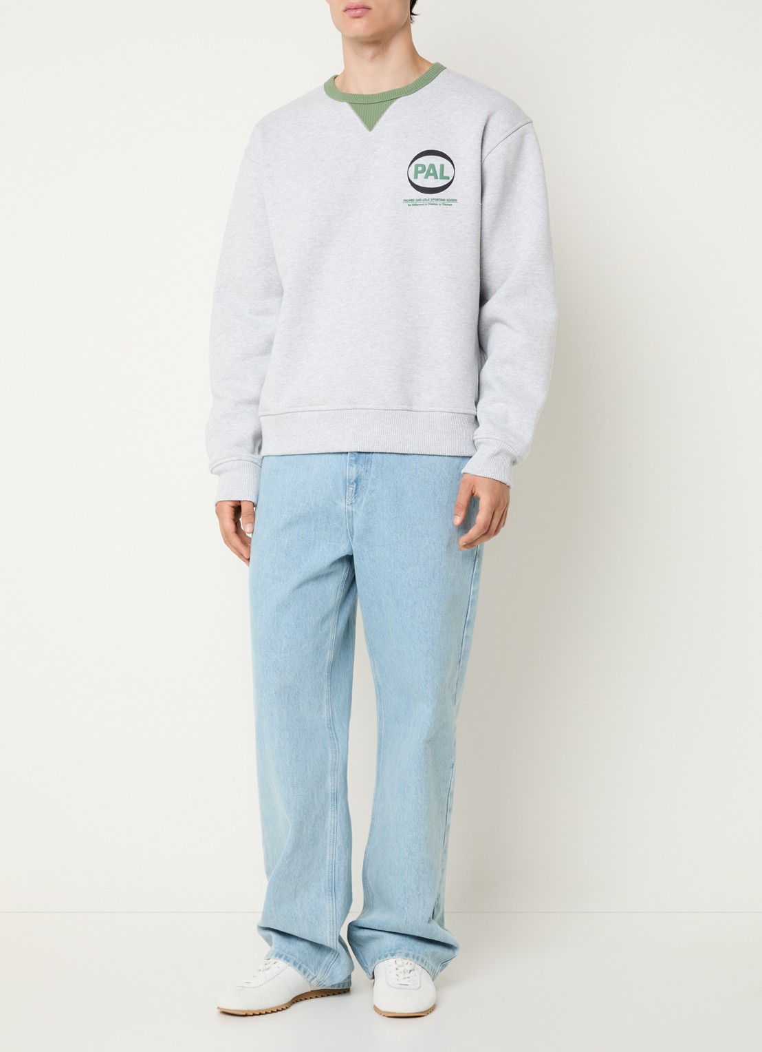 PAL Sporting Goods Sweater met logo - voorkant 2 grijsmele