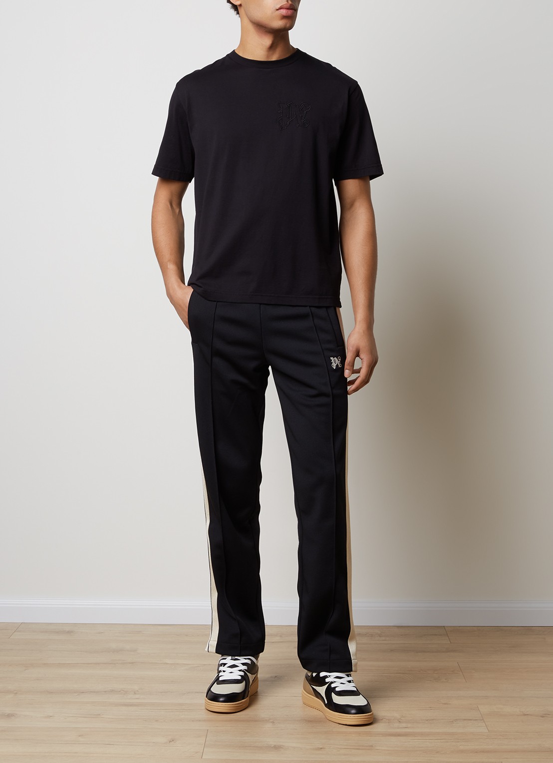 Palm Angels T-shirt met logoborduring - voorkant 4 zwart