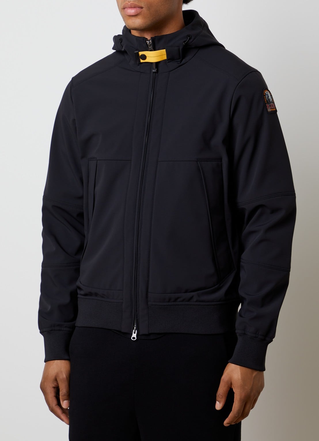 Parajumpers Abner softshell jack met capuchon en ritszakken - detail 3 zwart