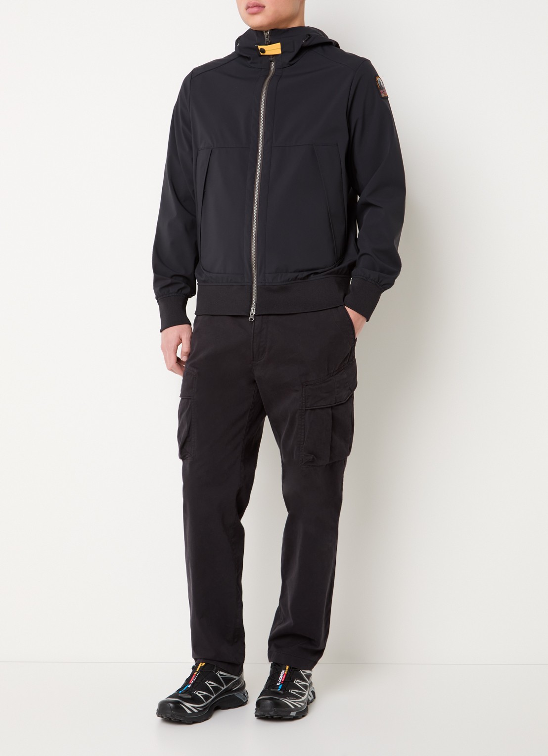Parajumpers Abner softshell jack met ritszakken - voorkant 3 zwart
