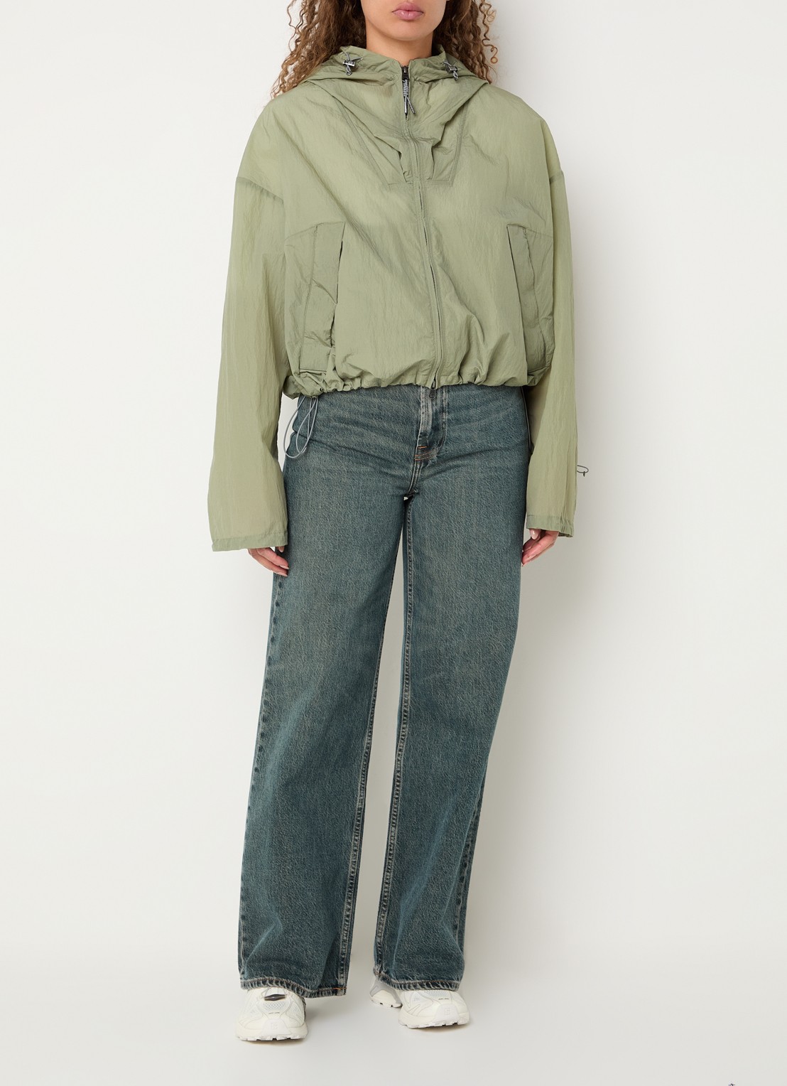 Parajumpers Eka  windjack met logoborduring en capuchon - voorkant 4 lindegroen