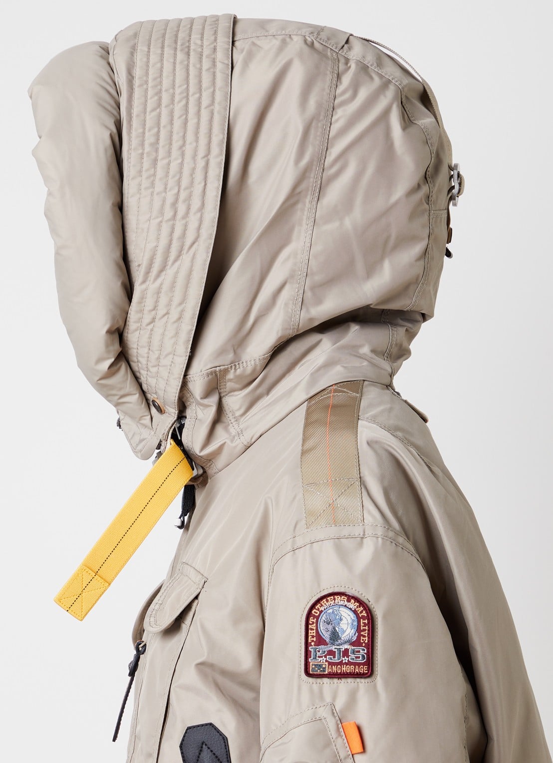 Parajumpers Gobi bomberjack met donsvulling en capuchon - detail 4 donkerbeige
