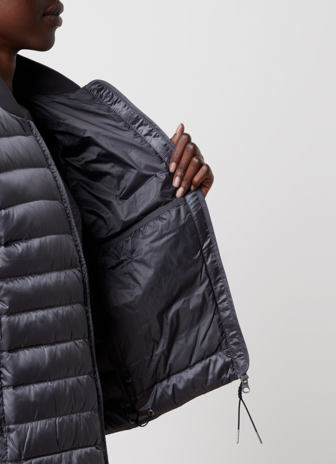 Parajumpers Kalysta jack met donsvulling en ritszakken - detail 2 donkergrijs