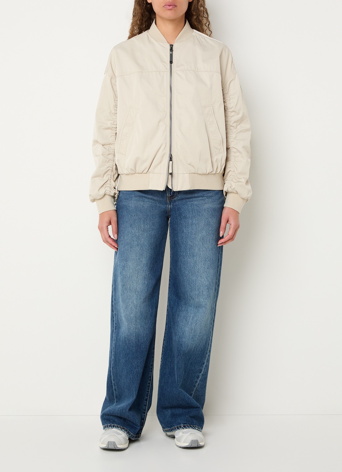 Parajumpers Kathryn bomberjack met steekzakken - voorkant 2 beige
