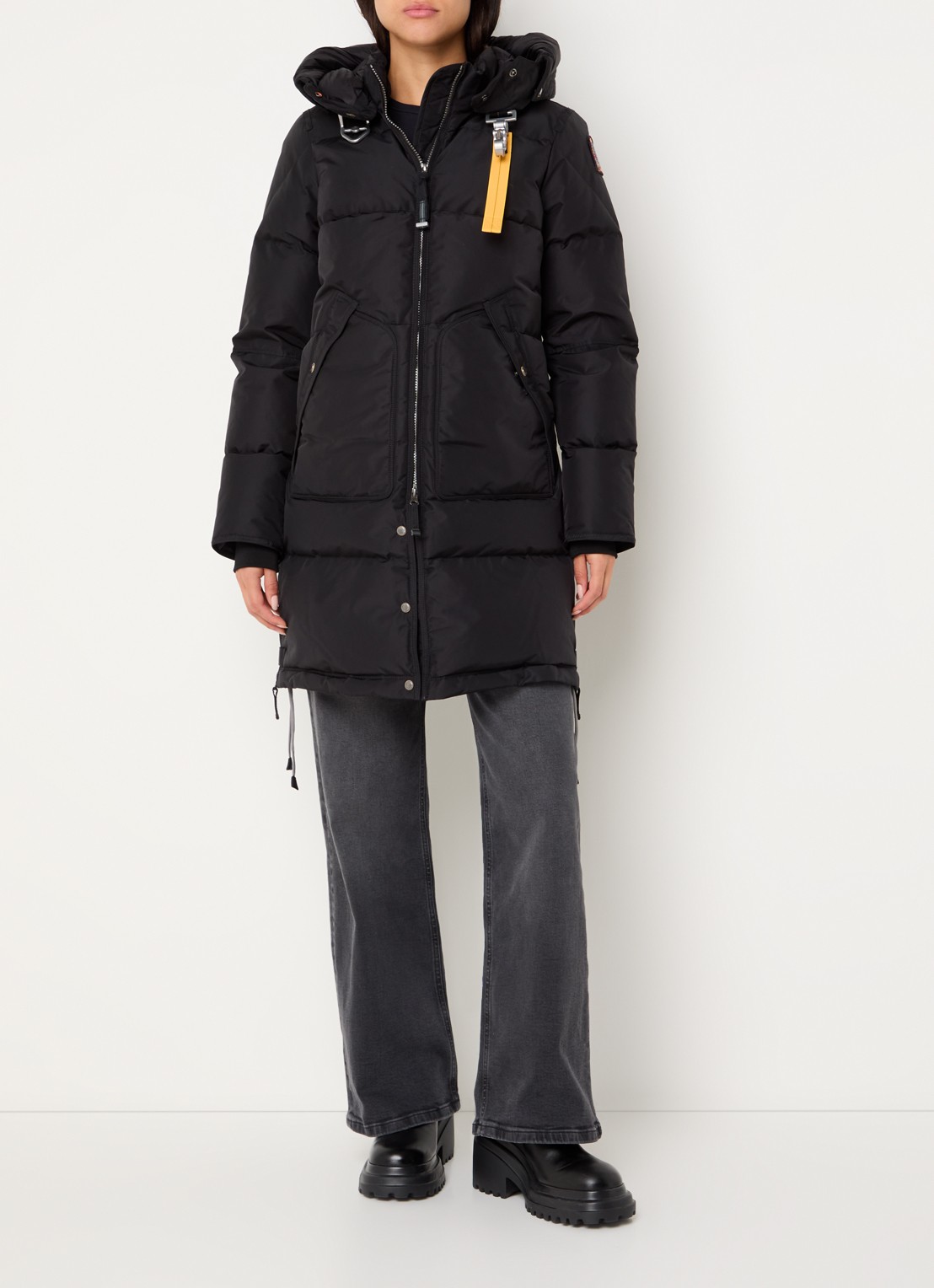 Parajumpers Long Bear gewatteerde jas met donsvulling en afneembare capuchon - voorkant 3 zwart