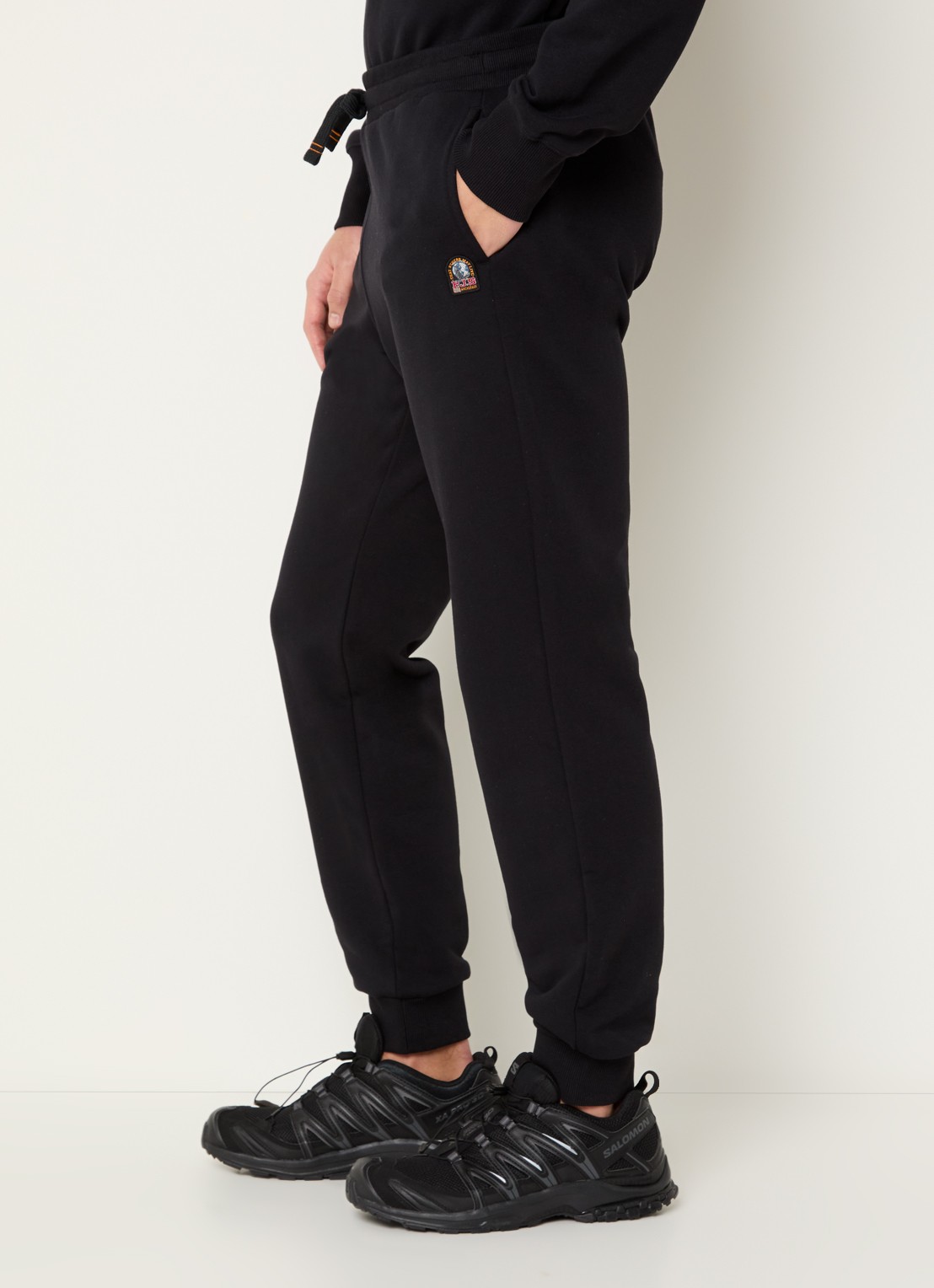 Parajumpers Makalu tapered fit joggingbroek met steekzakken - detail 3 zwart