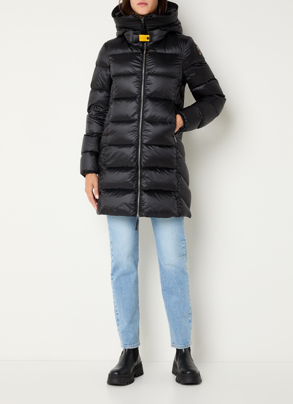 Parajumpers Marion longline puffer jas met donsvulling en capuchon - voorkant 2 zwart