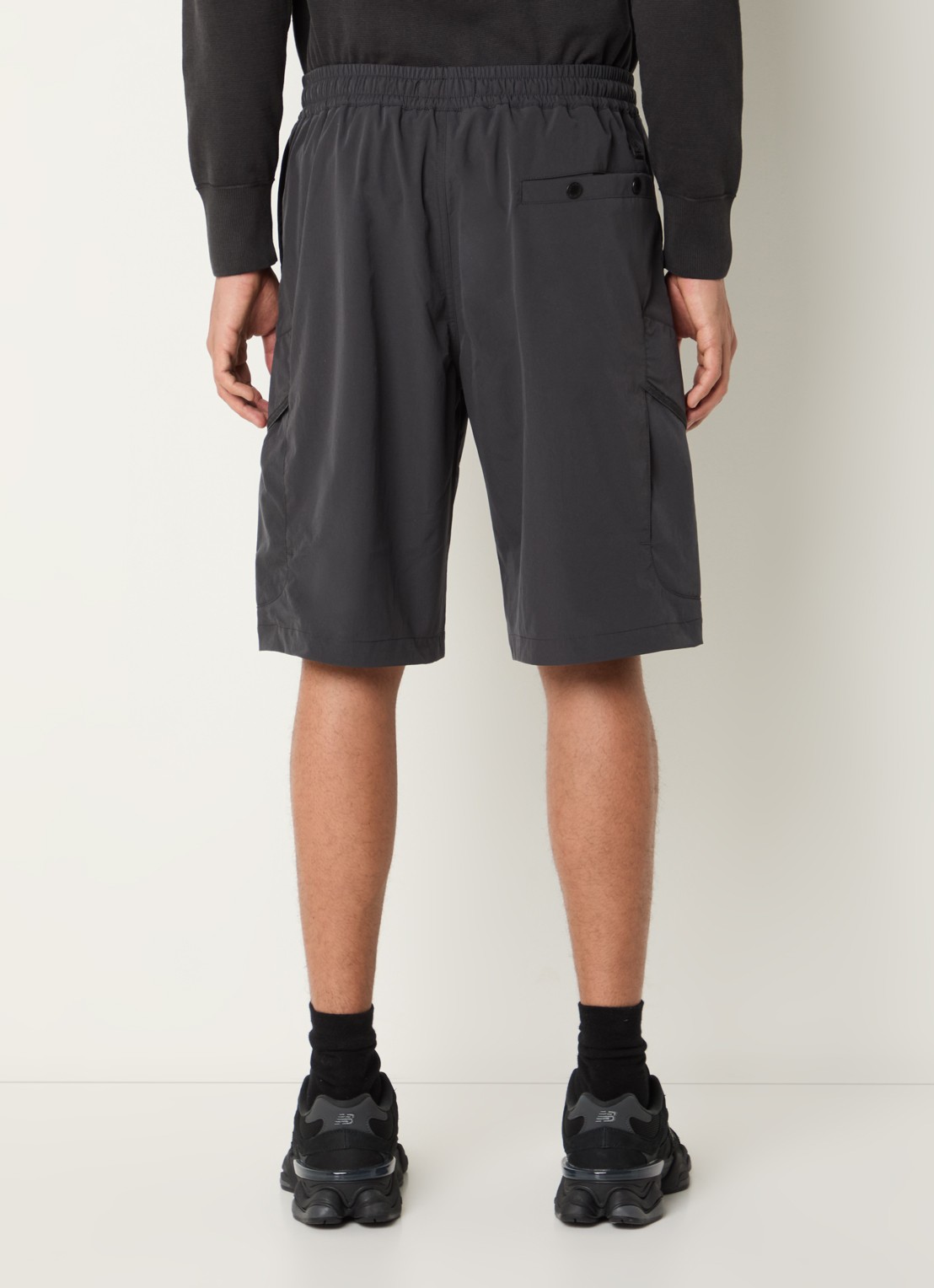 Parajumpers Morar straight fit korte broek met steekzakken - achterkant 2 antraciet
