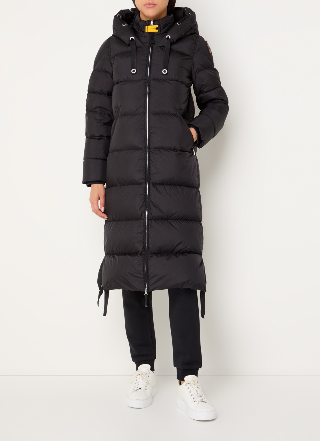 Parajumpers Panda longline puffer jas met donsvulling en capuchon  - voorkant 3 zwart