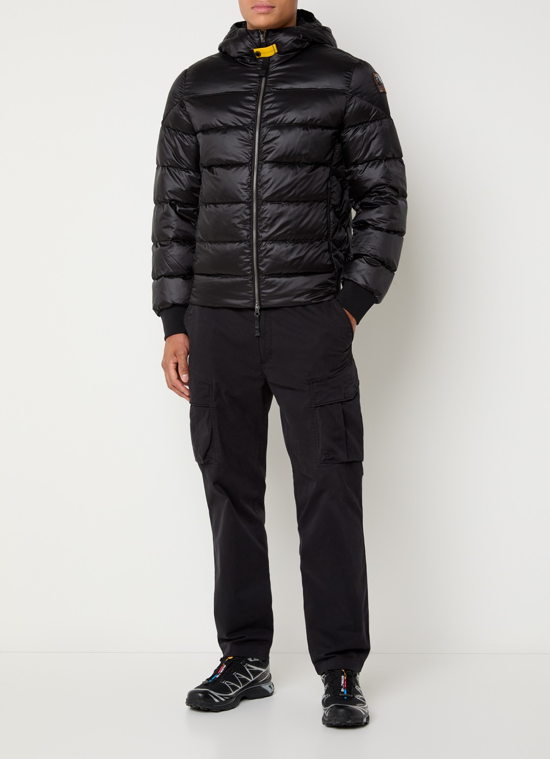 Parajumpers Pharrell puffer jack met capuchon en logo - voorkant 3 zwart