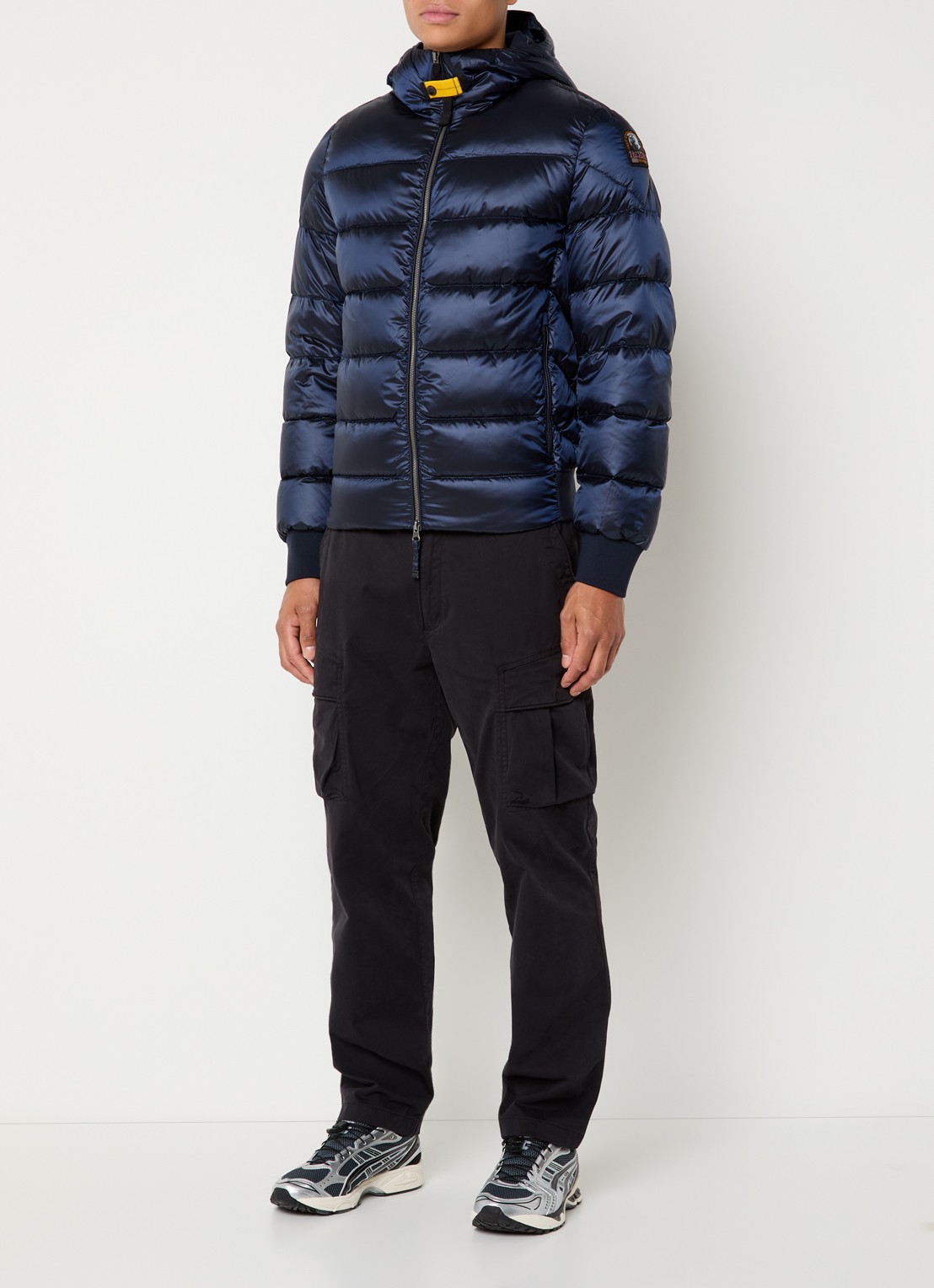 Parajumpers Pharrell puffer jack met capuchon en logo - voorkant 3 donkerblauw
