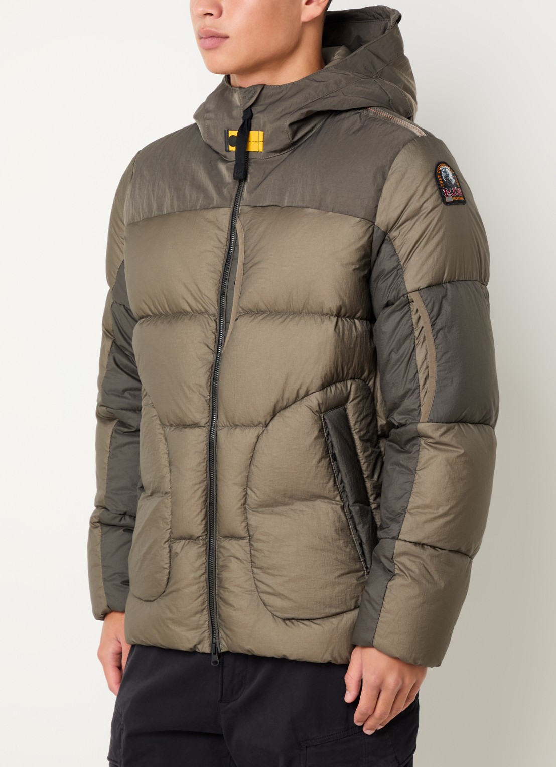Parajumpers Sento puffer jack met capuchon - detail olijfgroen