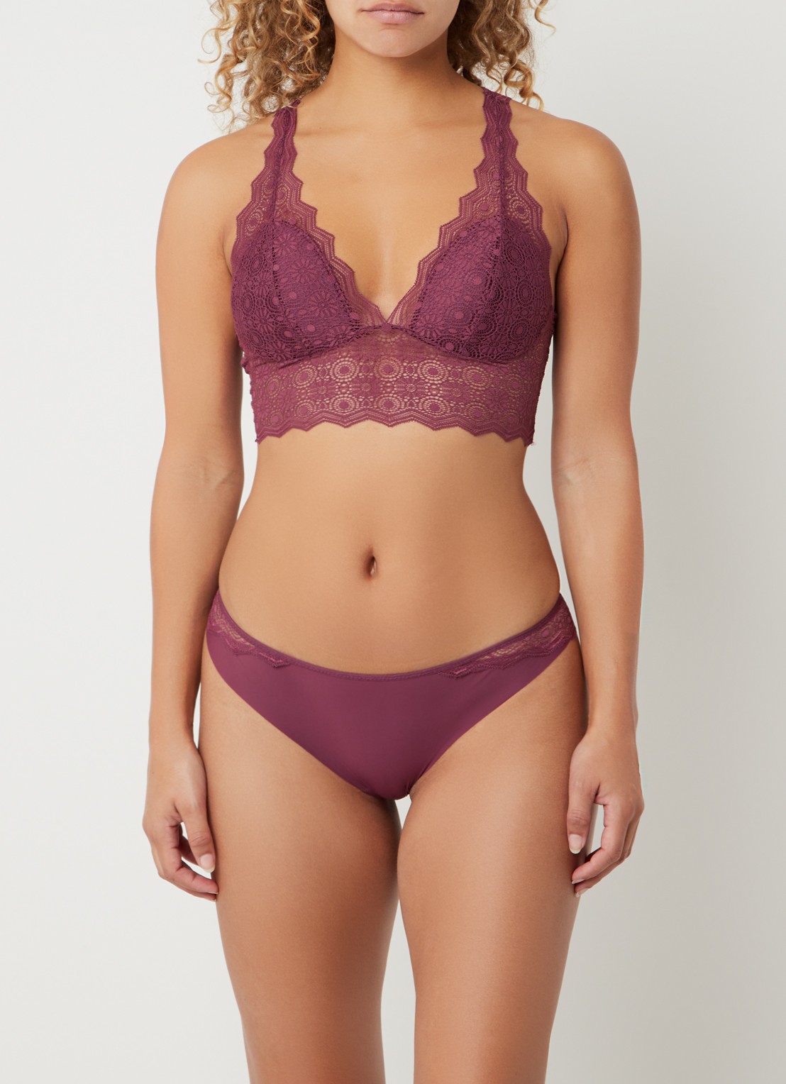 Passionata Georgia bralette van kant - voorkant 2 aubergine